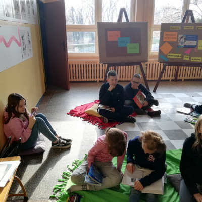 zaj_bibloteczne19_04